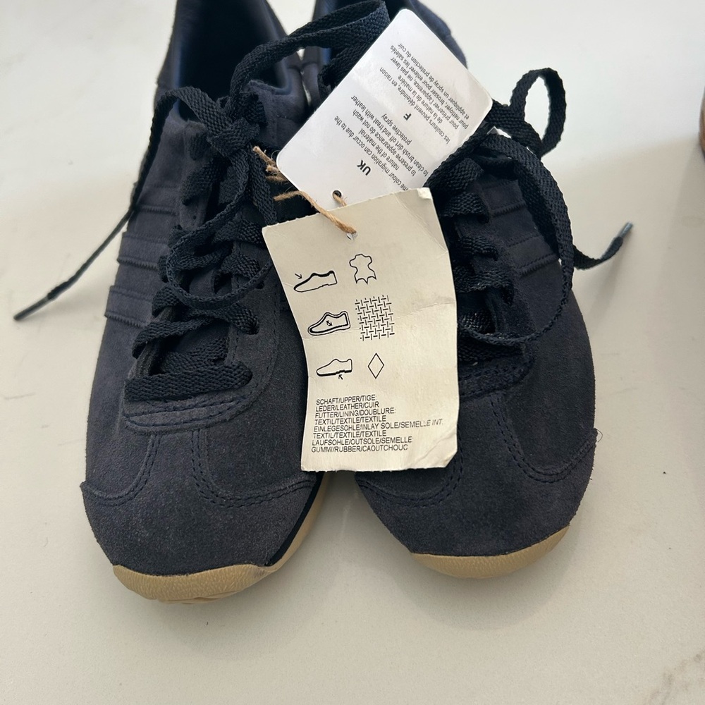 Adidas Navy and Gold Sneakers collaboration with KHAITE - Picture 14 of 16